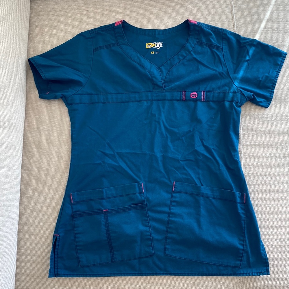 Blueish/green scrubs
